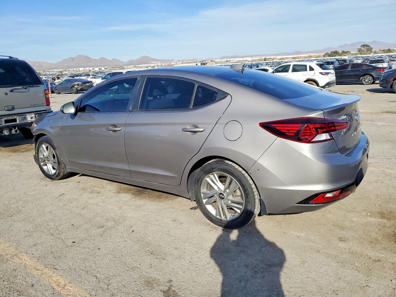 2020 Hyundai Elantra Sel - Фото 2