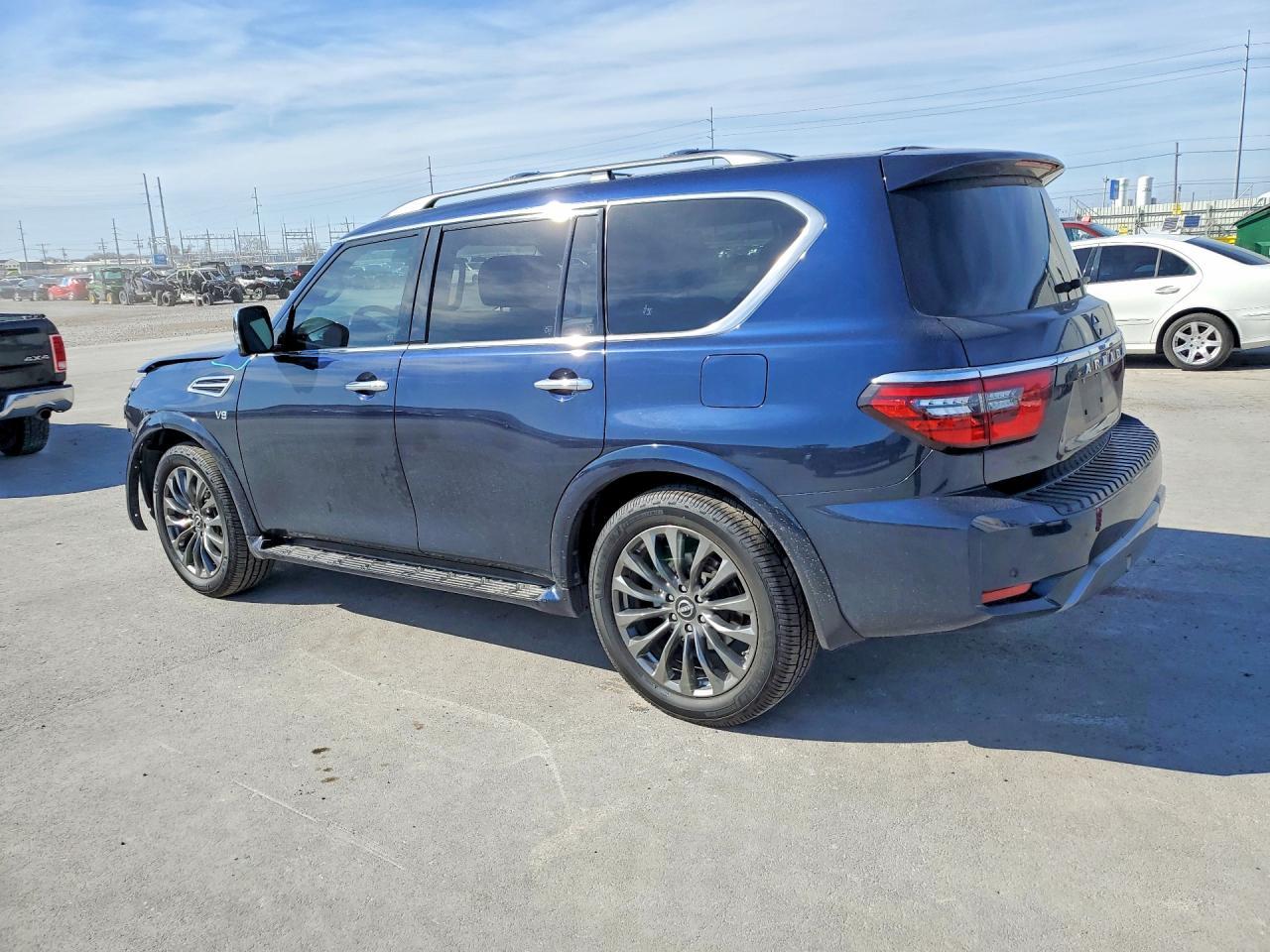 2021 Nissan Armada Platinum - Фото 2