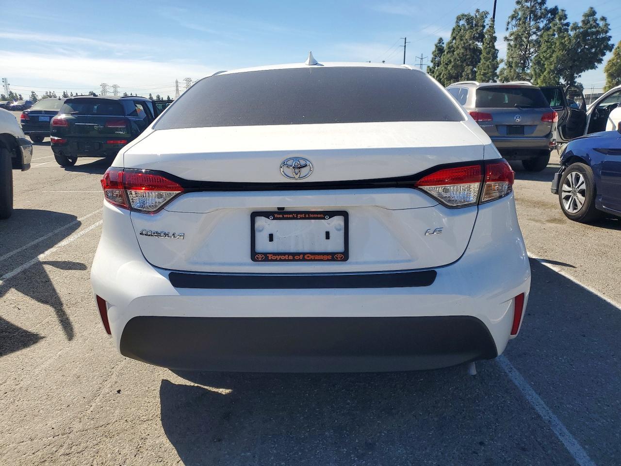 2025 Toyota Corolla Le - Фото 6
