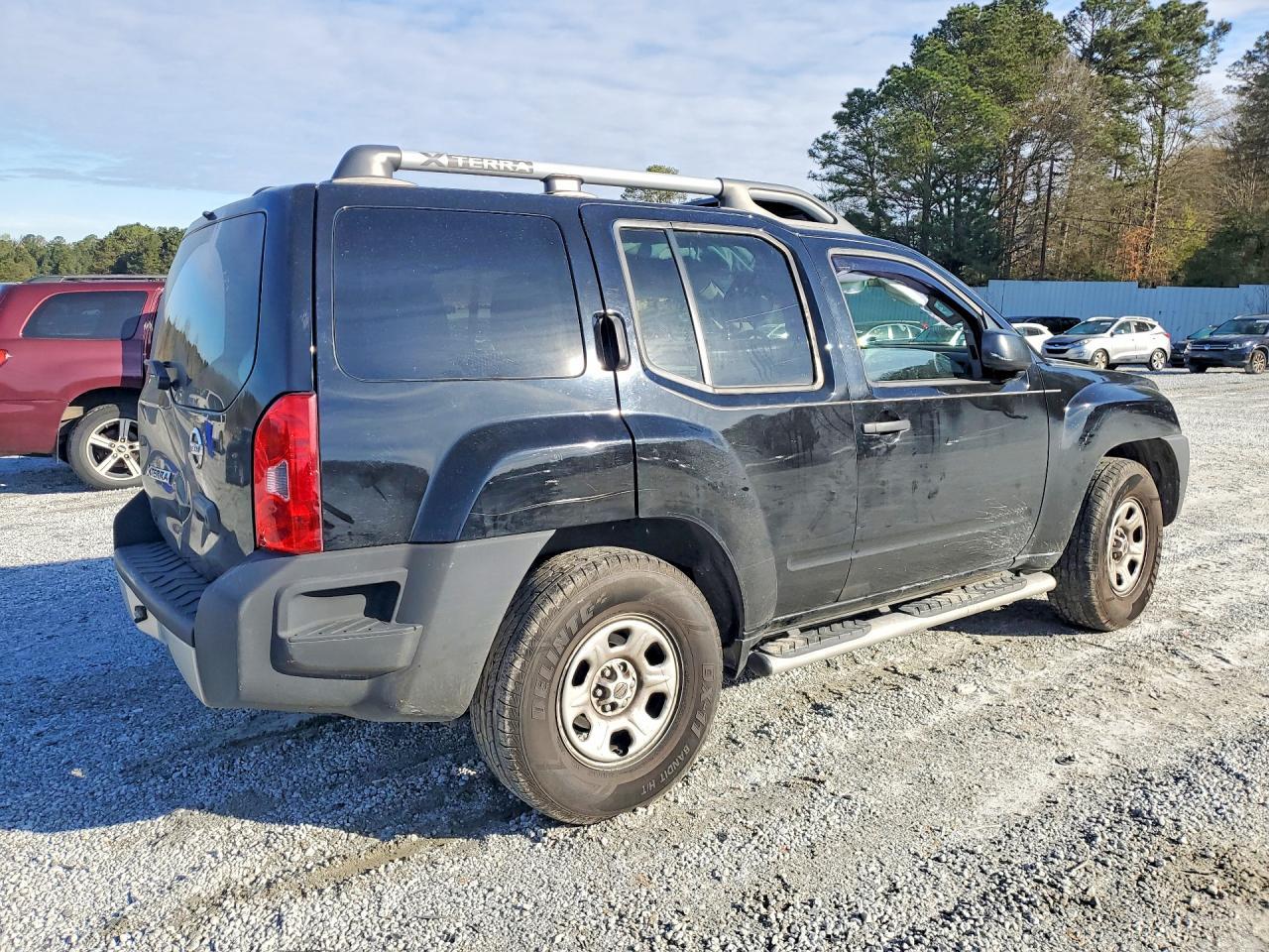 2015 Nissan Xterra X - Фото 3