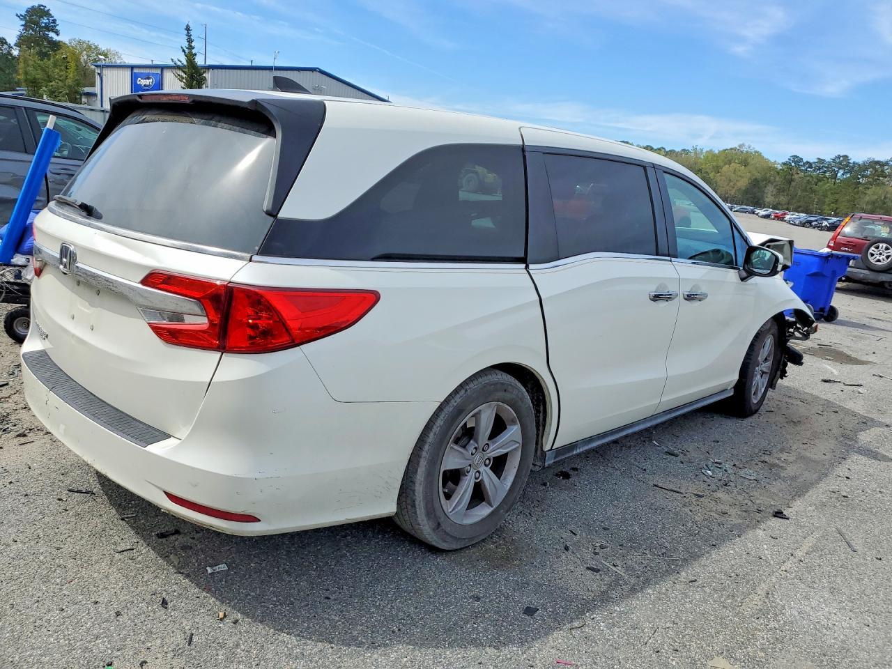 2019 Honda Odyssey - Image 3