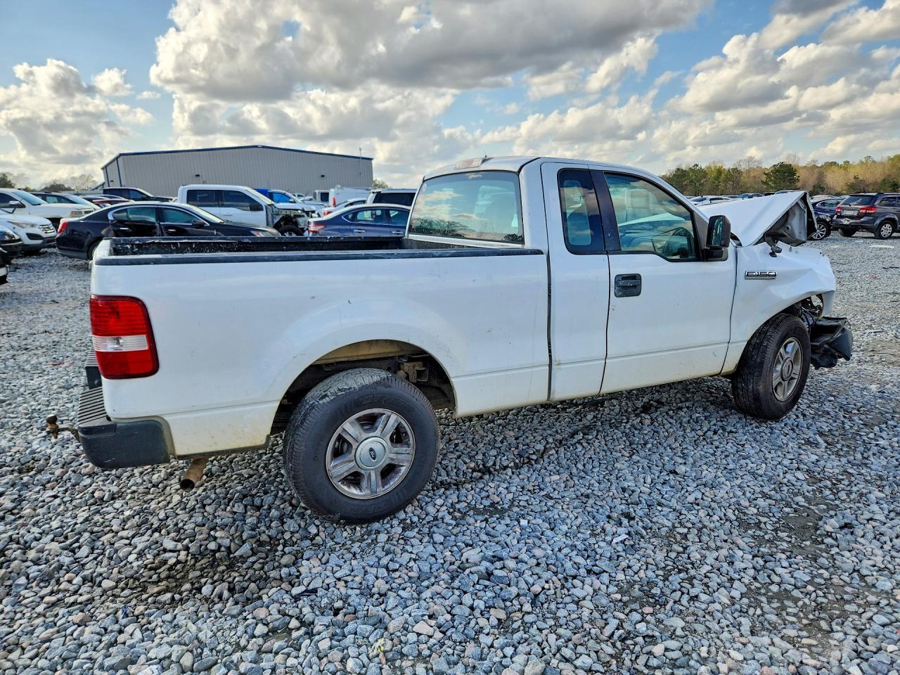 2005 Ford F150 - Image 3