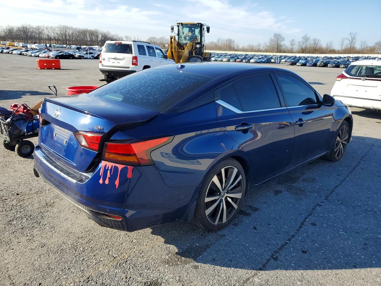 2022 Nissan Altima 2.5 Sr - Фото 3