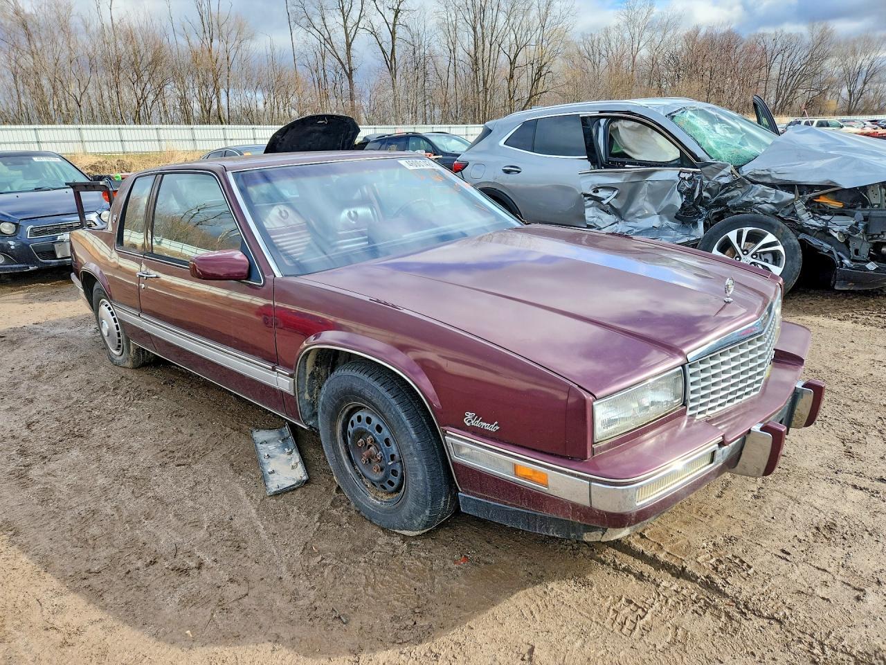 1986 Cadillac Deville - Фото 4