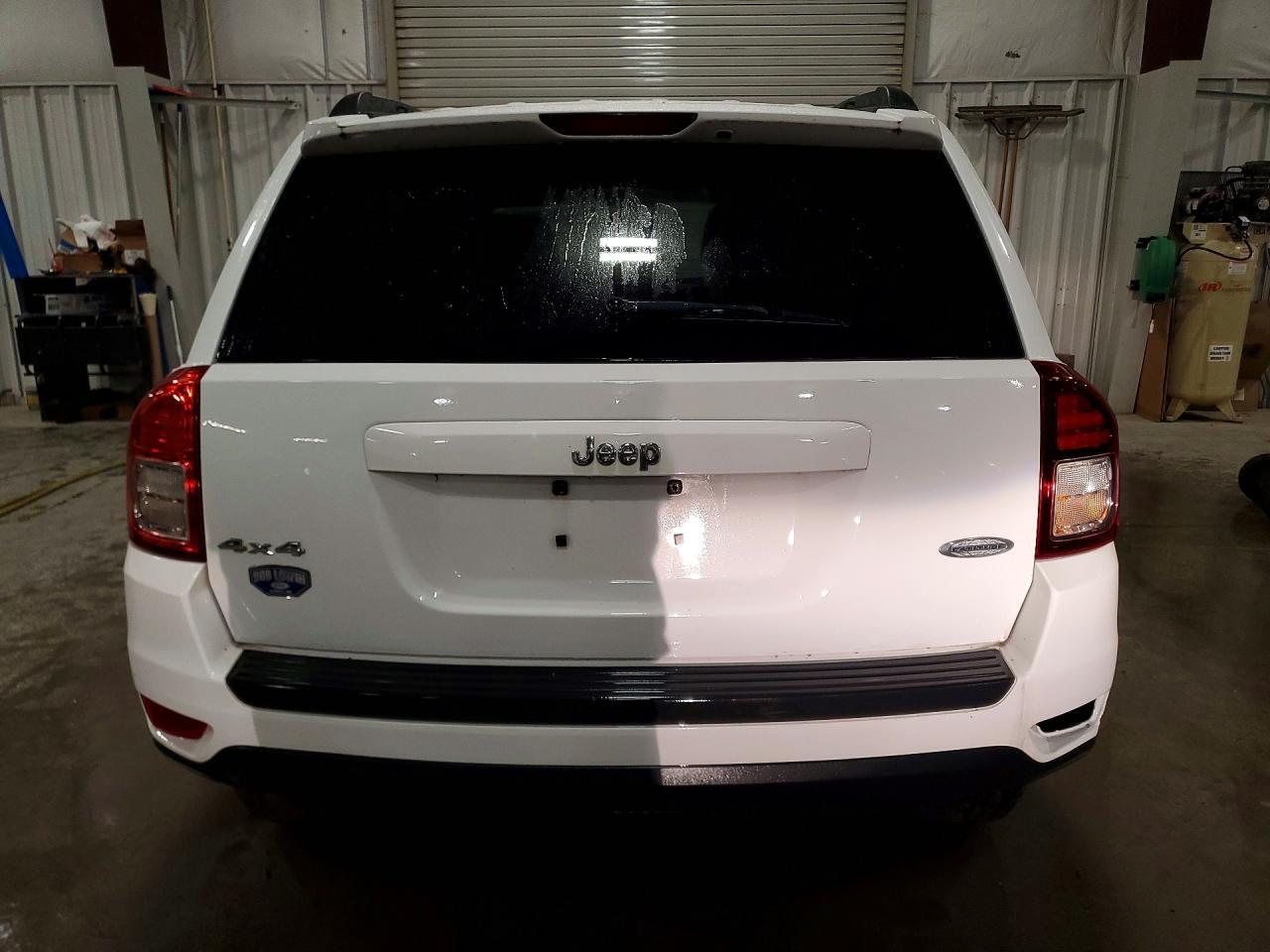 2011 Jeep Compass - Image 6