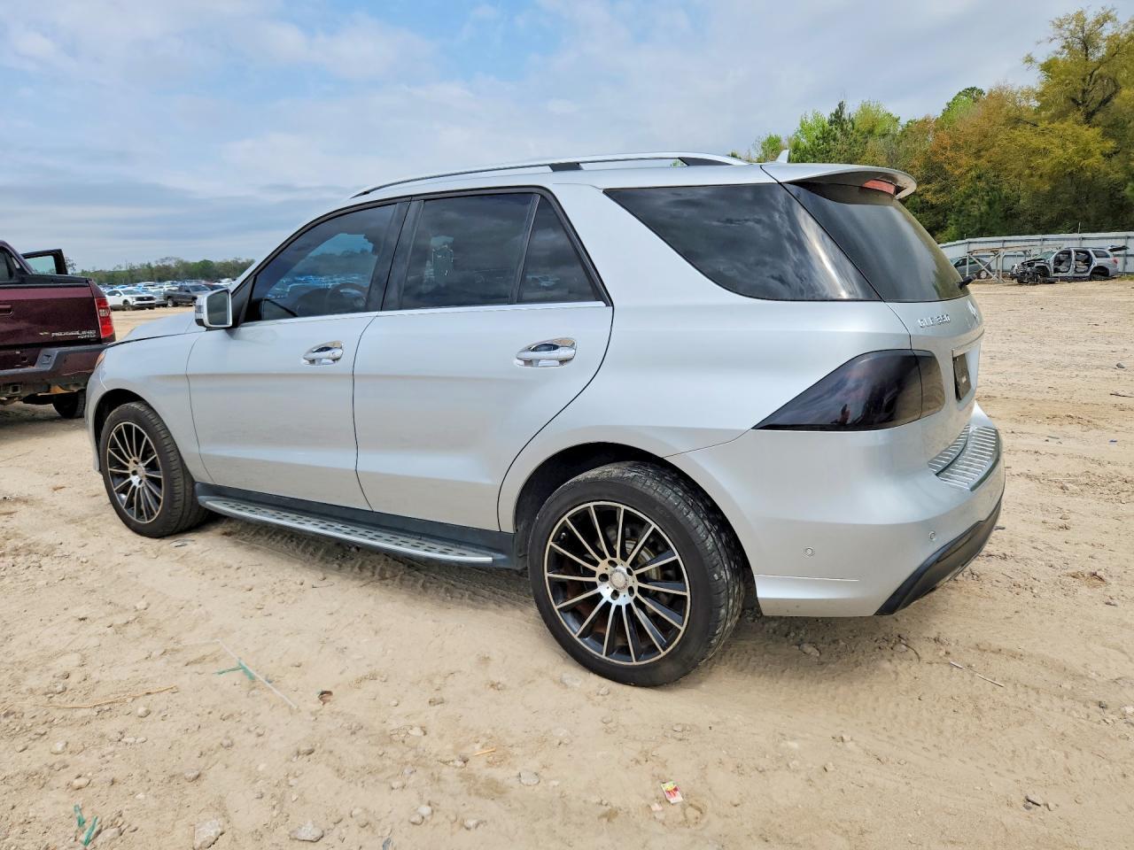 2016 Mercedes-Benz Gle 350 4Matic - Фото 2