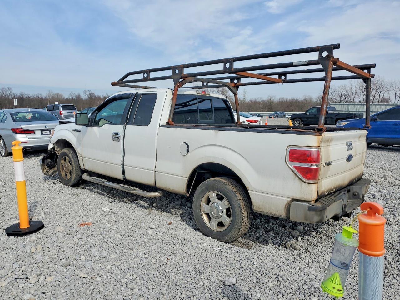 2011 Ford F150 Super Cab - Image 2