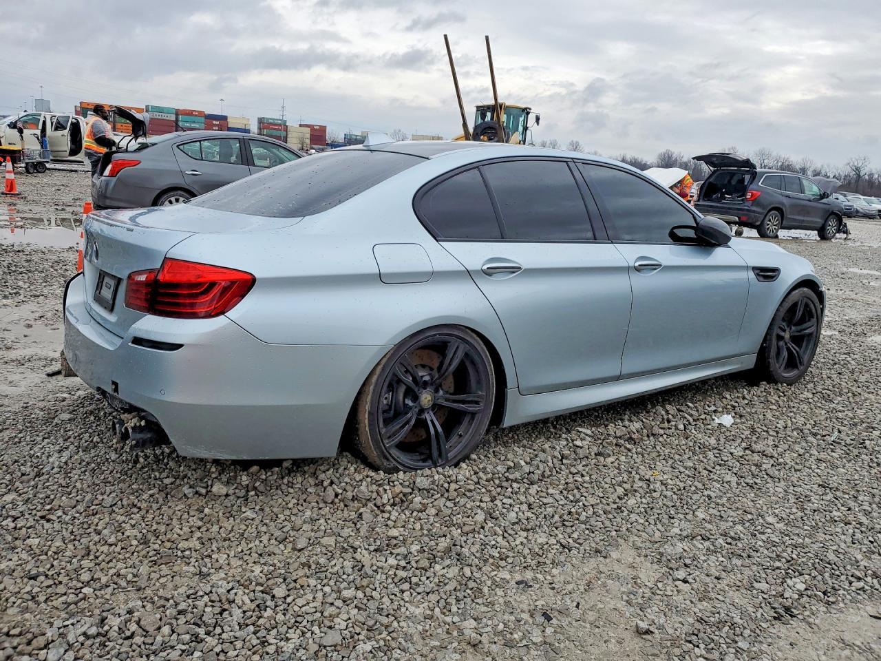 2016 BMW M5 - Фото 3