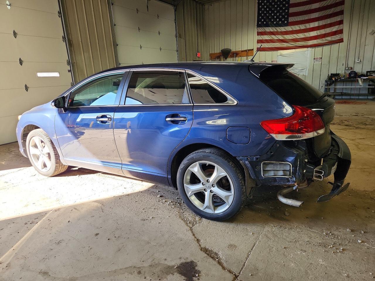 2015 Toyota Venza Xle - Image 2