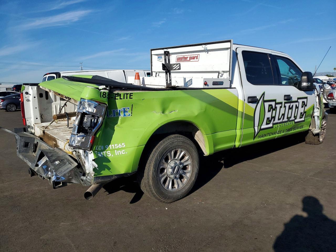 2022 Ford F250 Super Duty - Фото 3