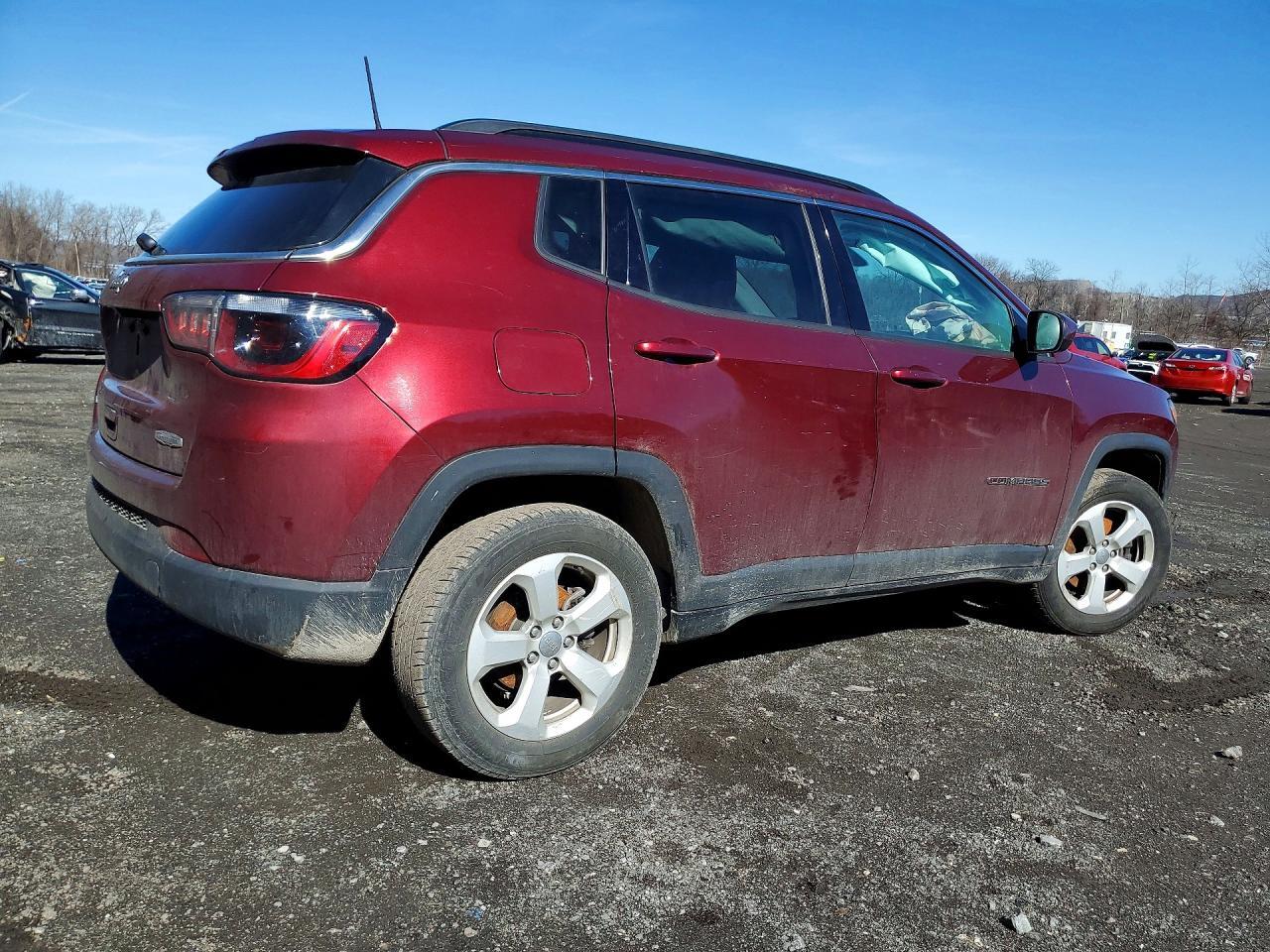 2021 Jeep Compass Latitude - Фото 3