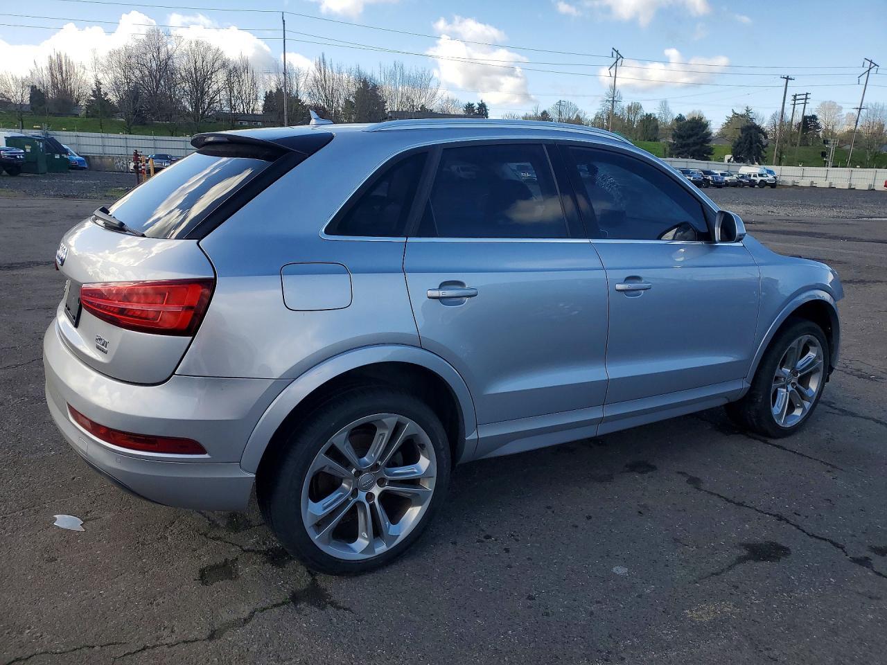 2016 Audi Q3 Premium Plus - Фото 3