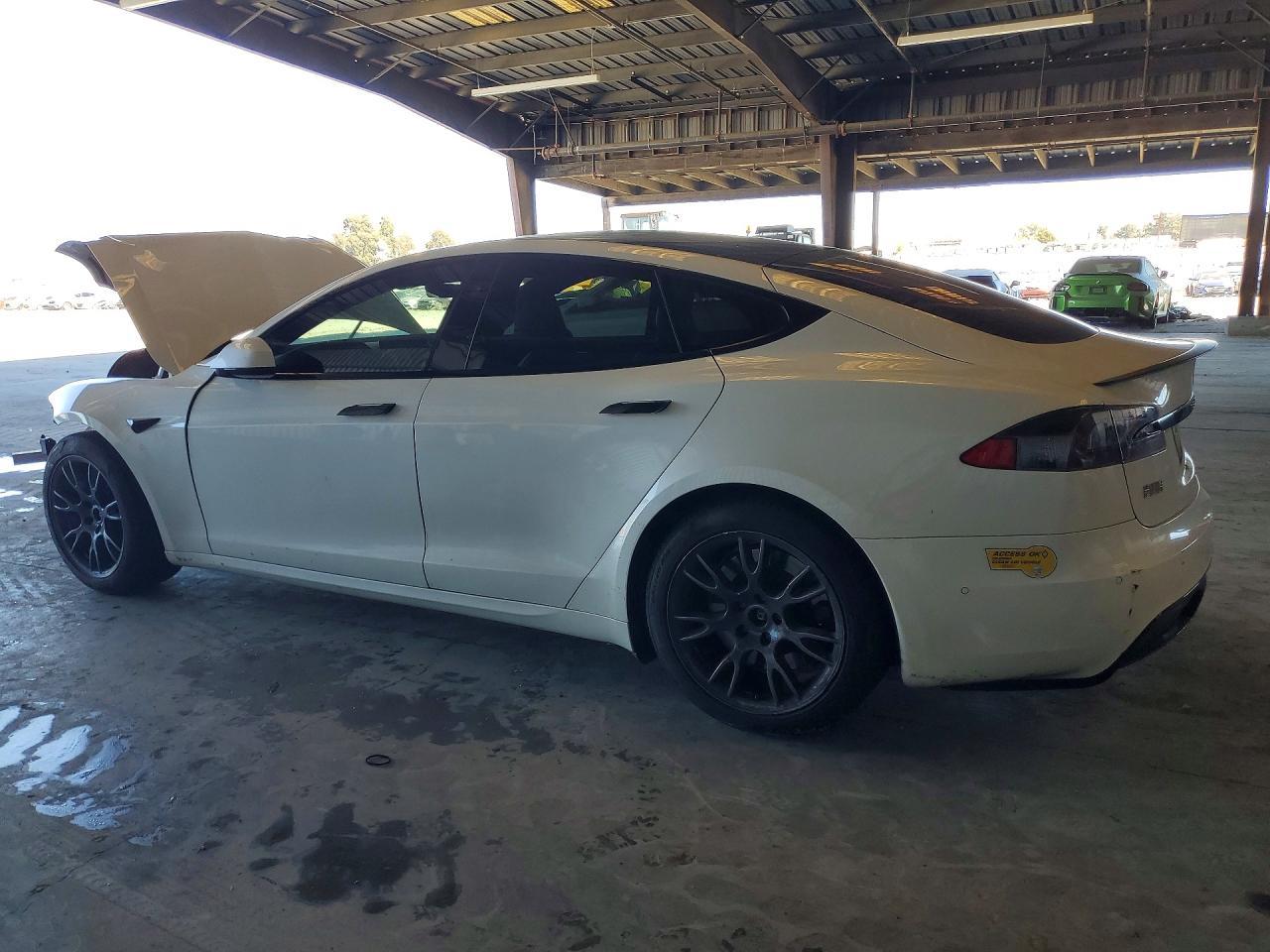 2022 Tesla Model S - Фото 2