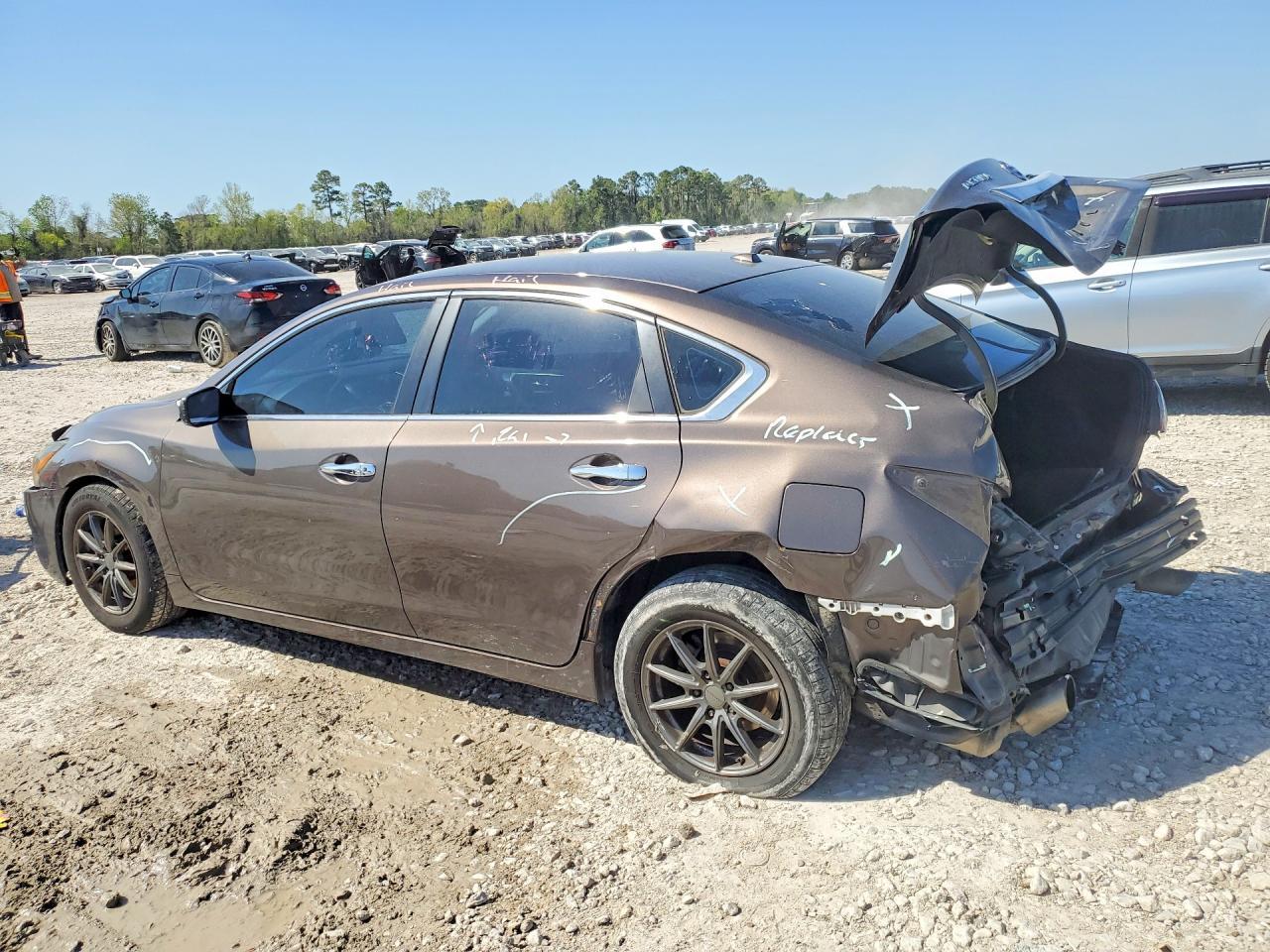 2015 Nissan Altima 2.5 S - Фото 2
