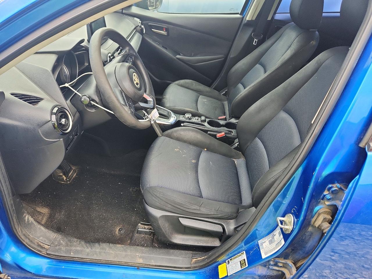 2019 Toyota Yaris Le - Image 7