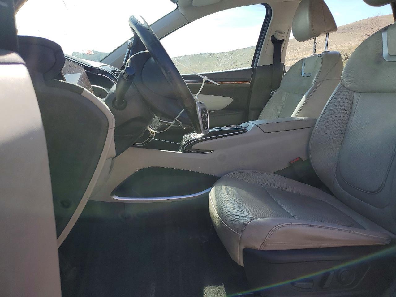 2024 Hyundai Tucson Hybrid Limited - Image 7