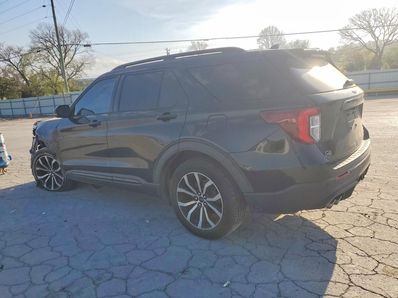 2020 Ford Explorer St - Фото 2