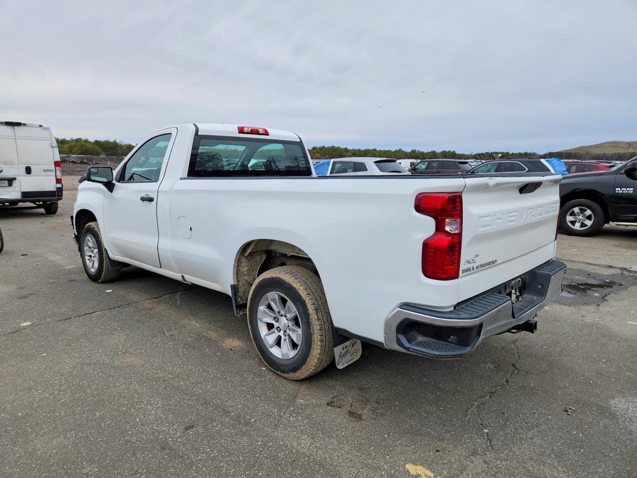2019 Chevrolet Silverado C1500 - Image 2