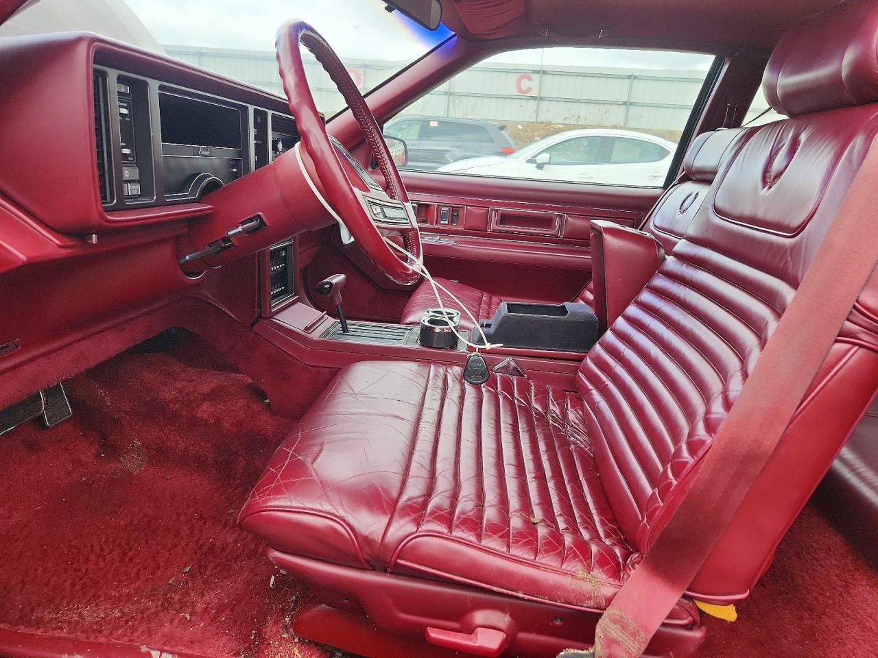 1986 Cadillac Deville - Фото 7