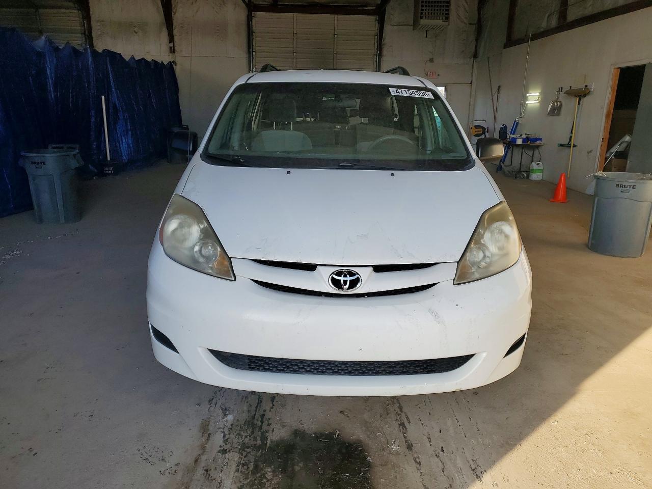 2006 Toyota Sienna Le 7 Passenger - Фото 5