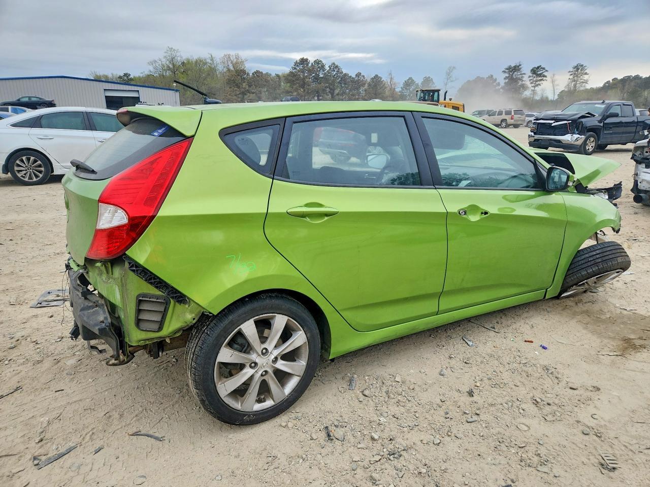 2013 Hyundai Accent Se - Фото 3