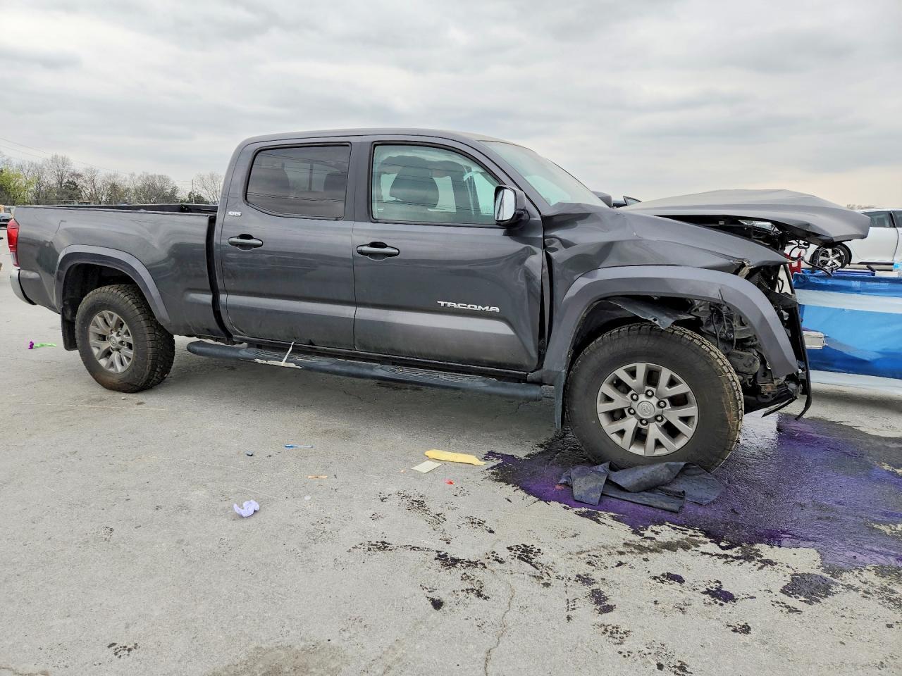2018 Toyota Tacoma Sr5 V6 - Image 4