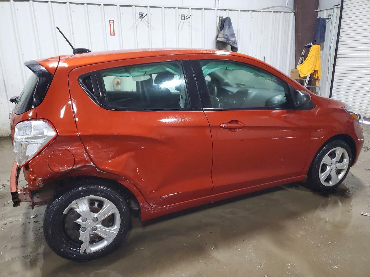 2021 Chevrolet Spark Ls - Фото 3