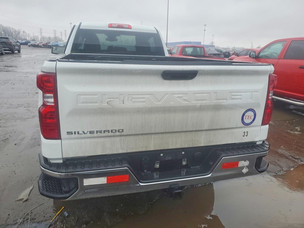 2025 Chevrolet Silverado C1500 - Image 6