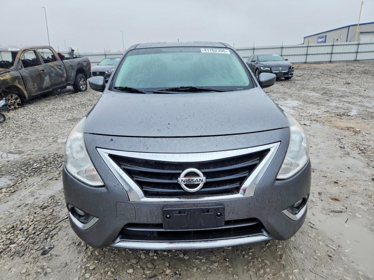 2017 Nissan Versa - Фото 5