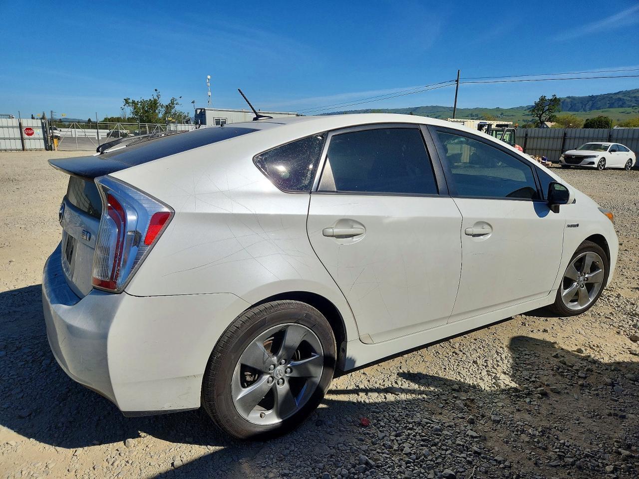 2013 Toyota Prius Persona Series Se - Фото 3