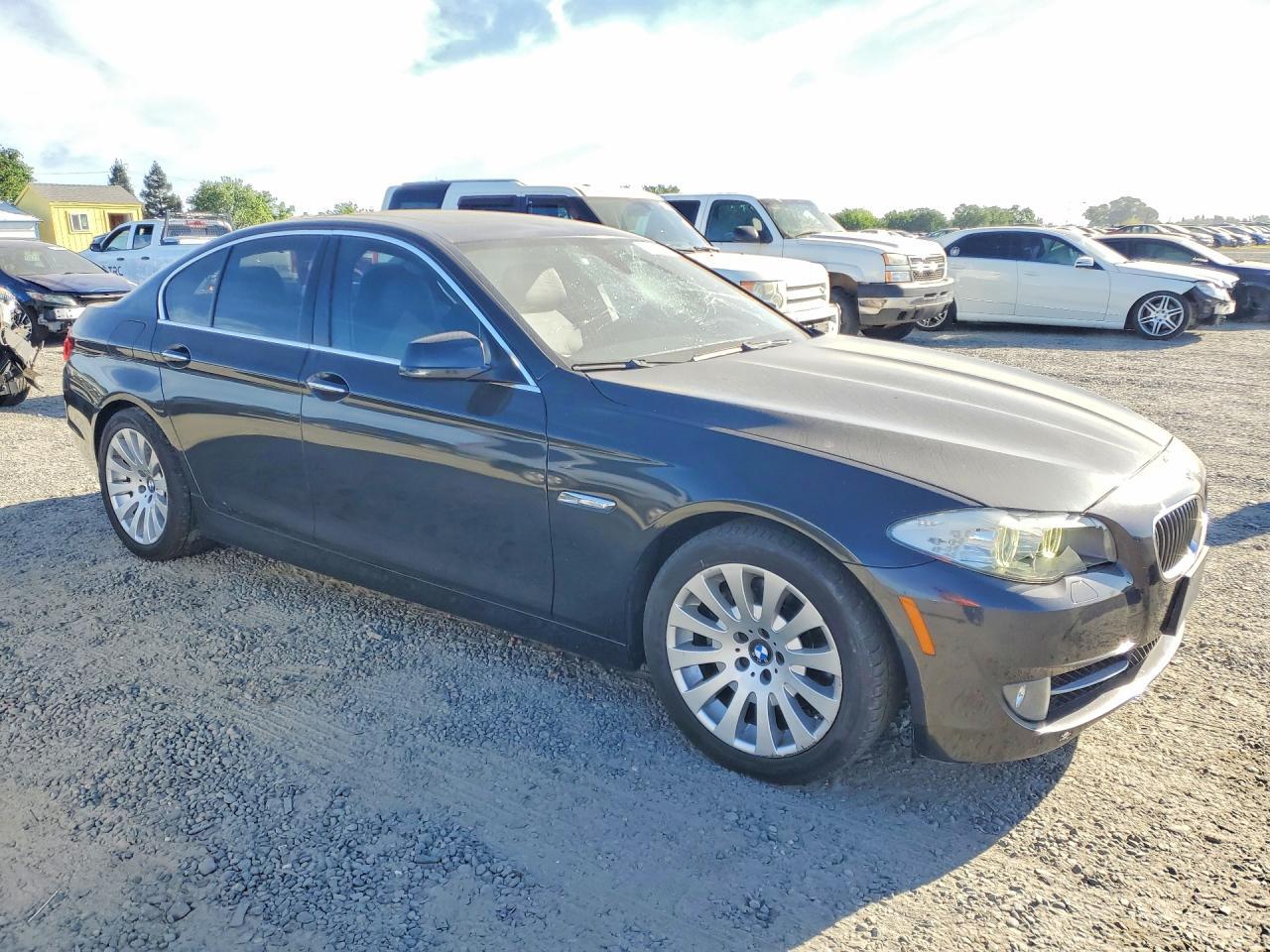 2011 BMW 535 I - Фото 4