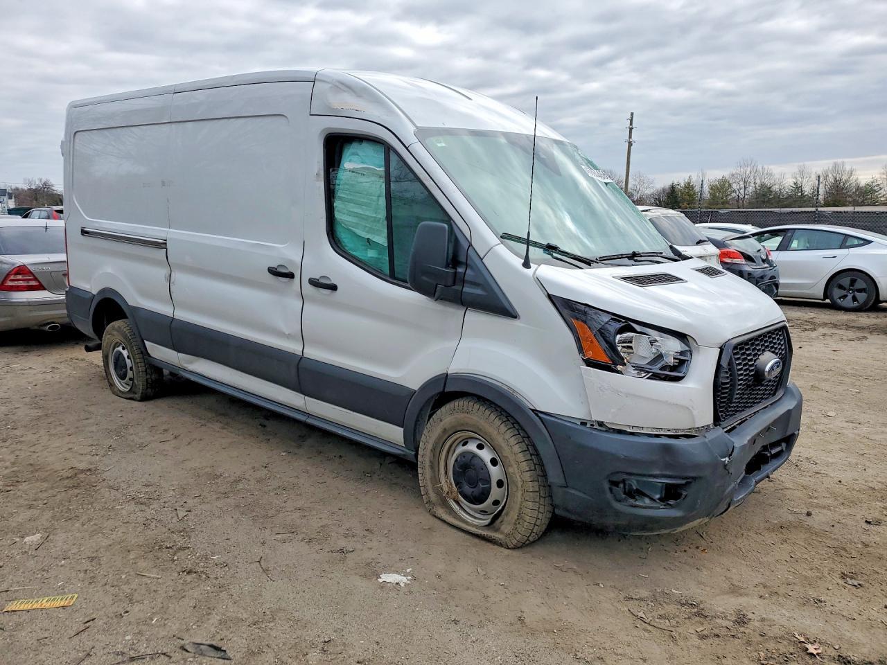 2021 Ford Transit 250 Delivery Van - Фото 4