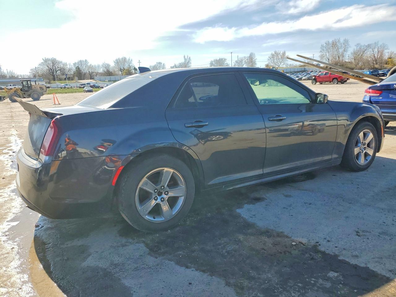 2019 Chrysler 300 S - Фото 3