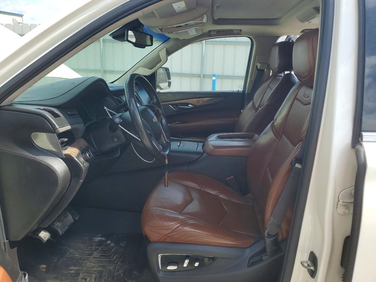 2015 Cadillac Escalade Esv Luxury - Image 7