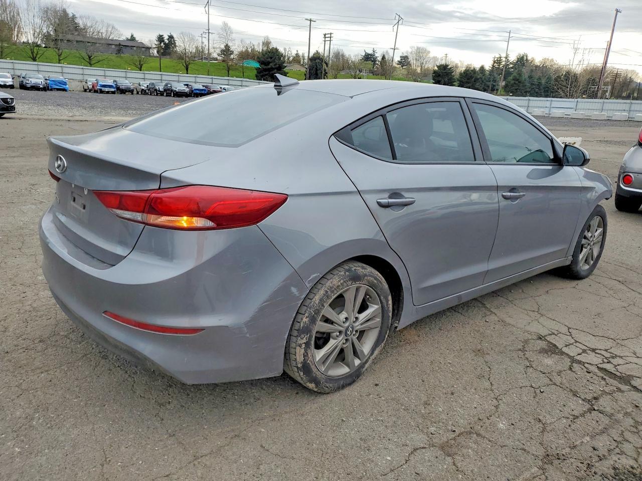 2018 Hyundai Elantra Sel - Image 3