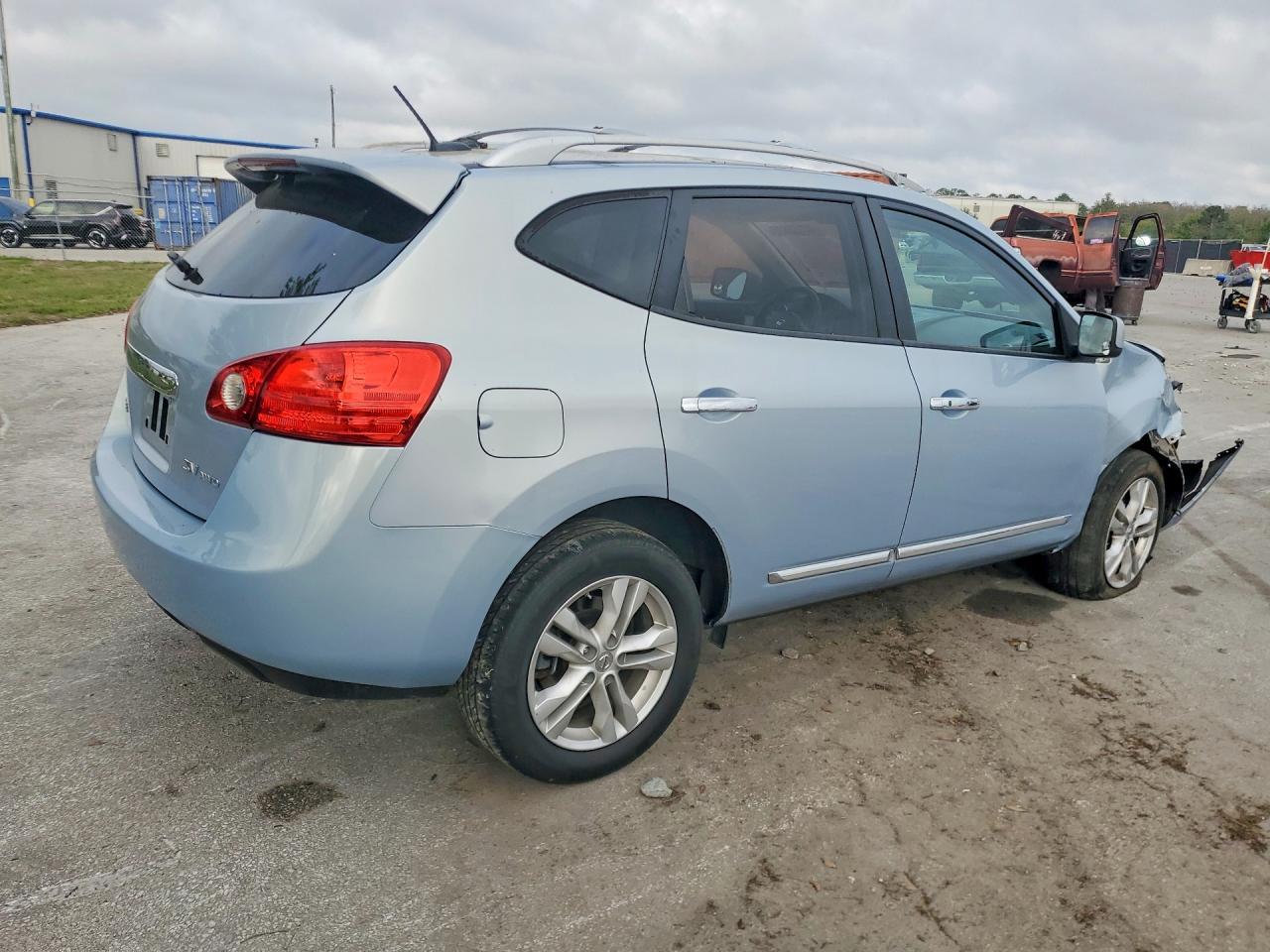 2013 Nissan Rogue S - Фото 3