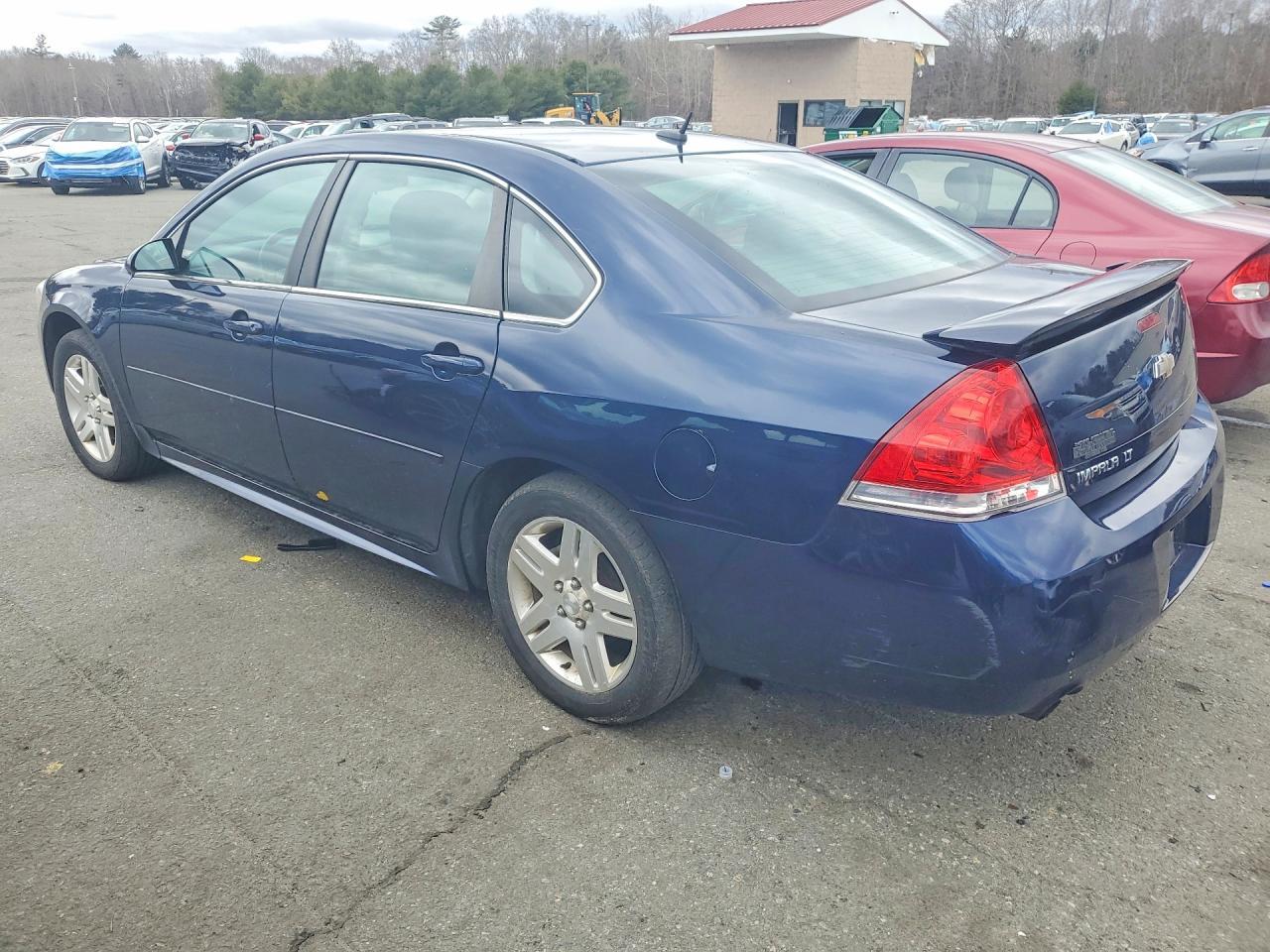 2012 Chevrolet Impala Lt - Image 2