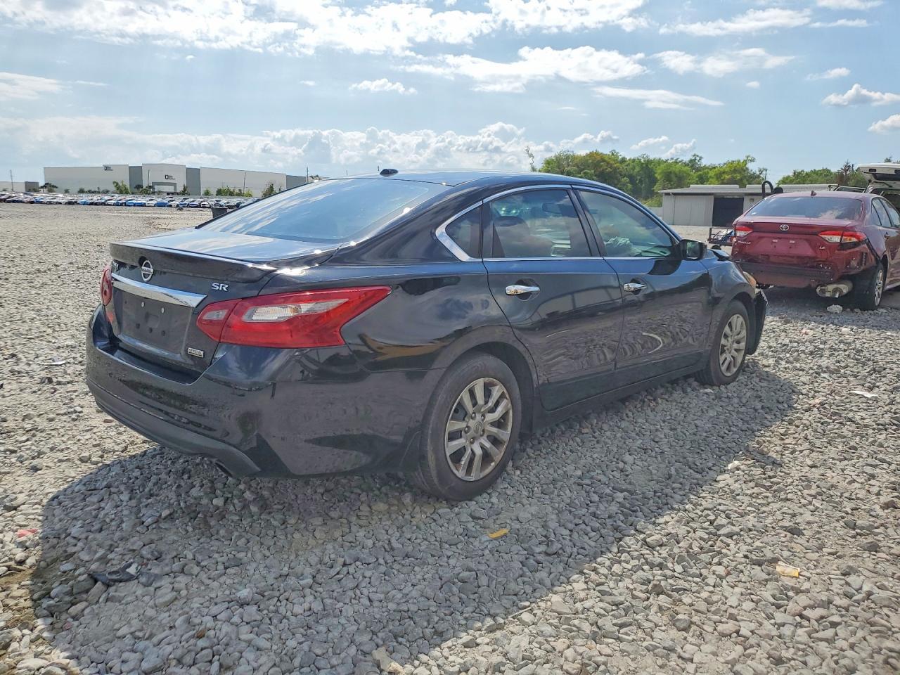 2018 Nissan Altima S - Image 3