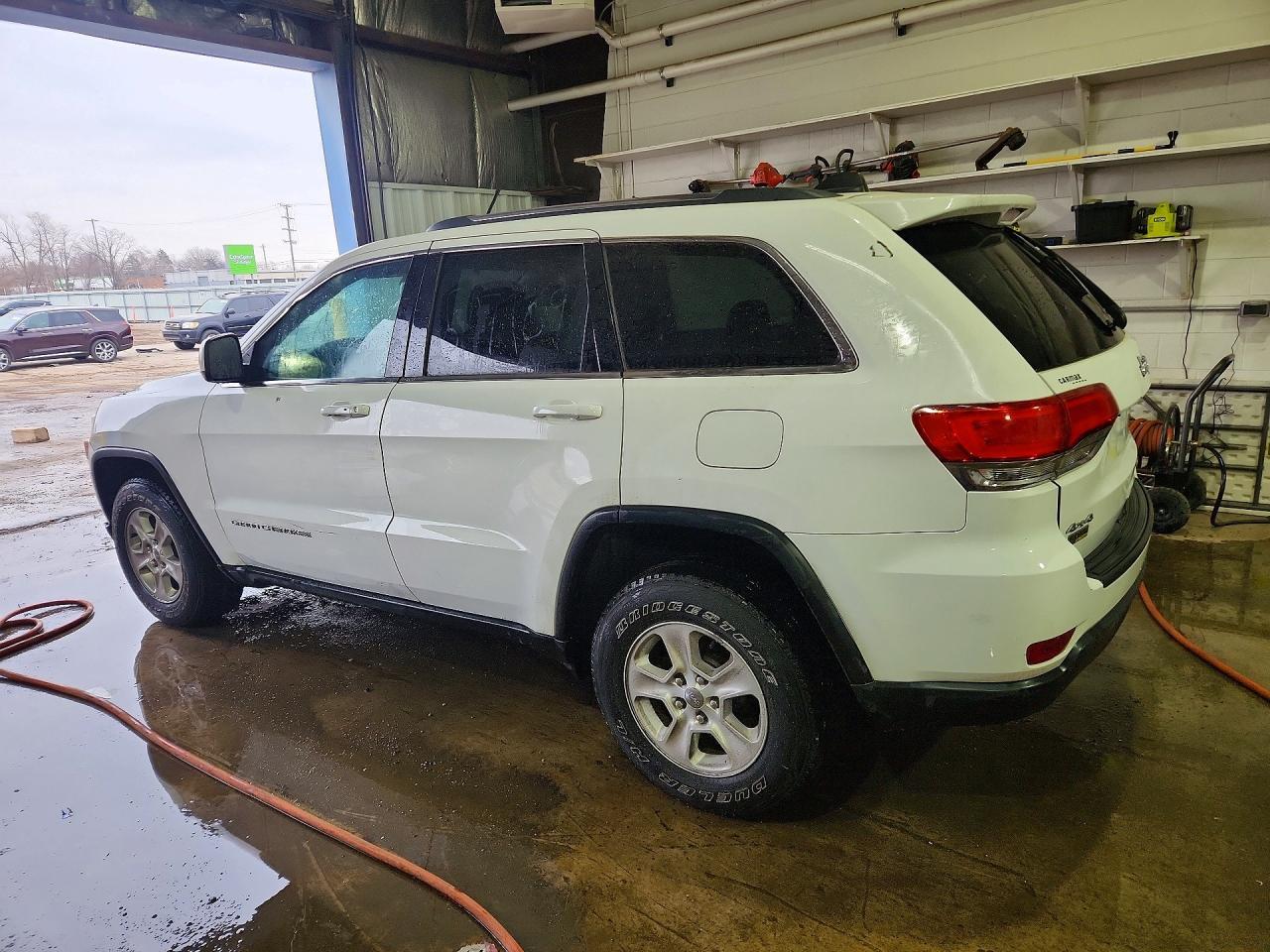 2015 Jeep Grand Cherokee Laredo - Фото 2