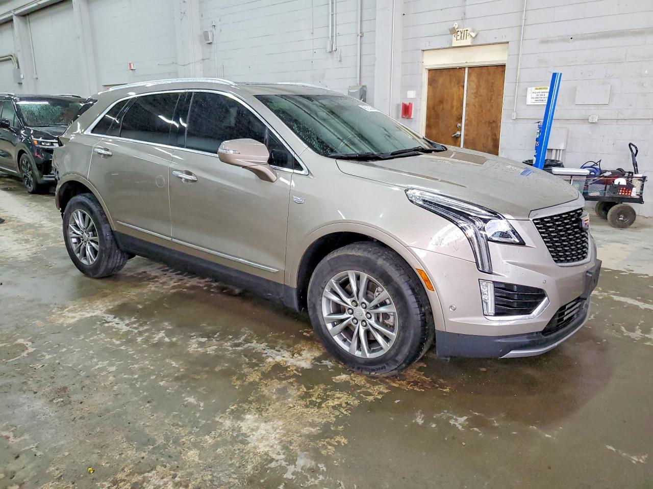 2023 Cadillac Xt5 Premium Luxury - Image 4