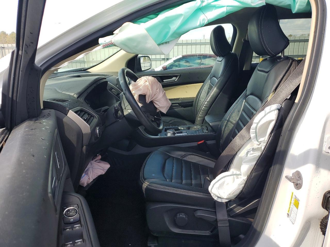2022 Ford Edge Se - Image 7