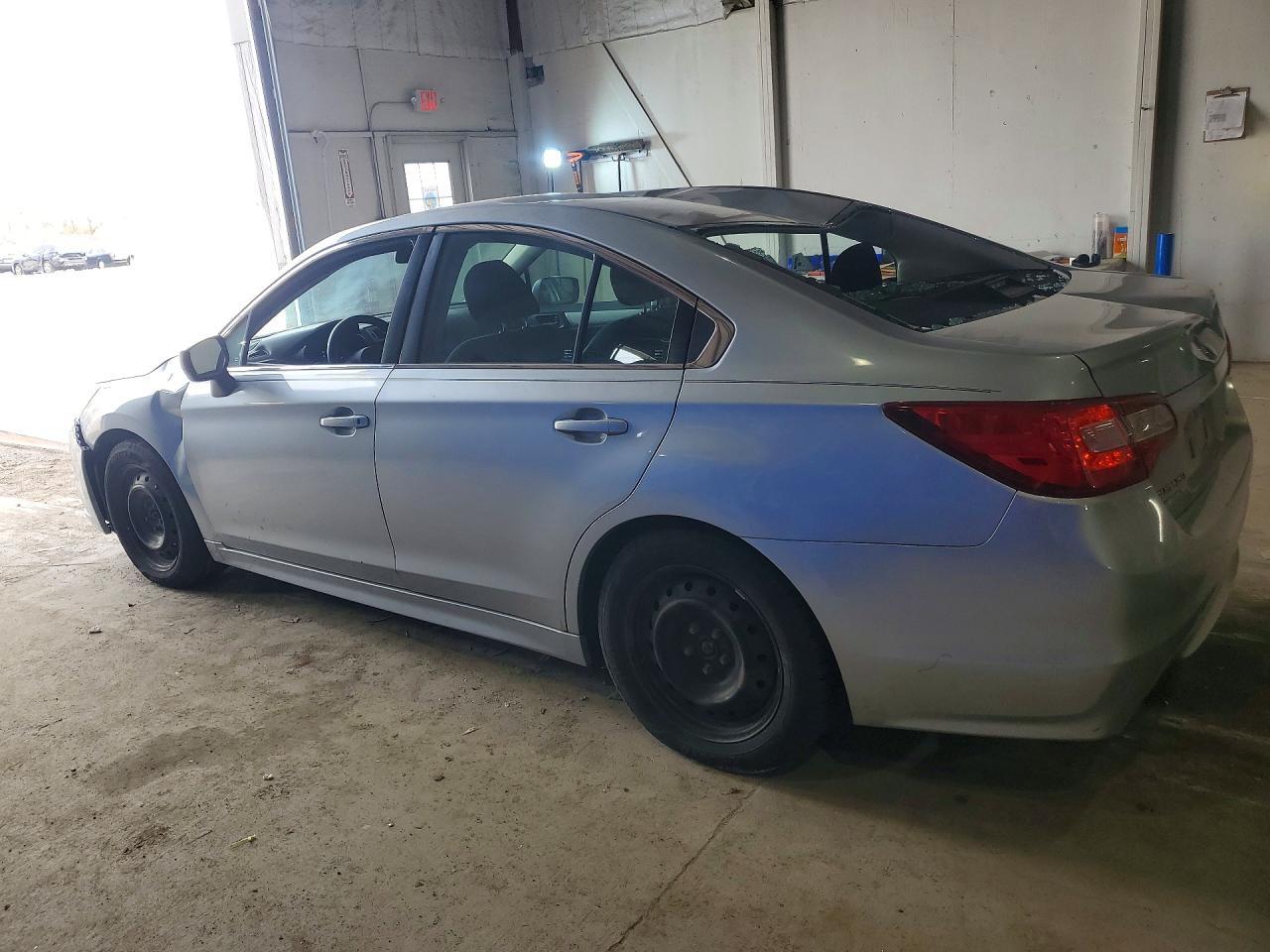 2015 Subaru Legacy 2.5I - Фото 2