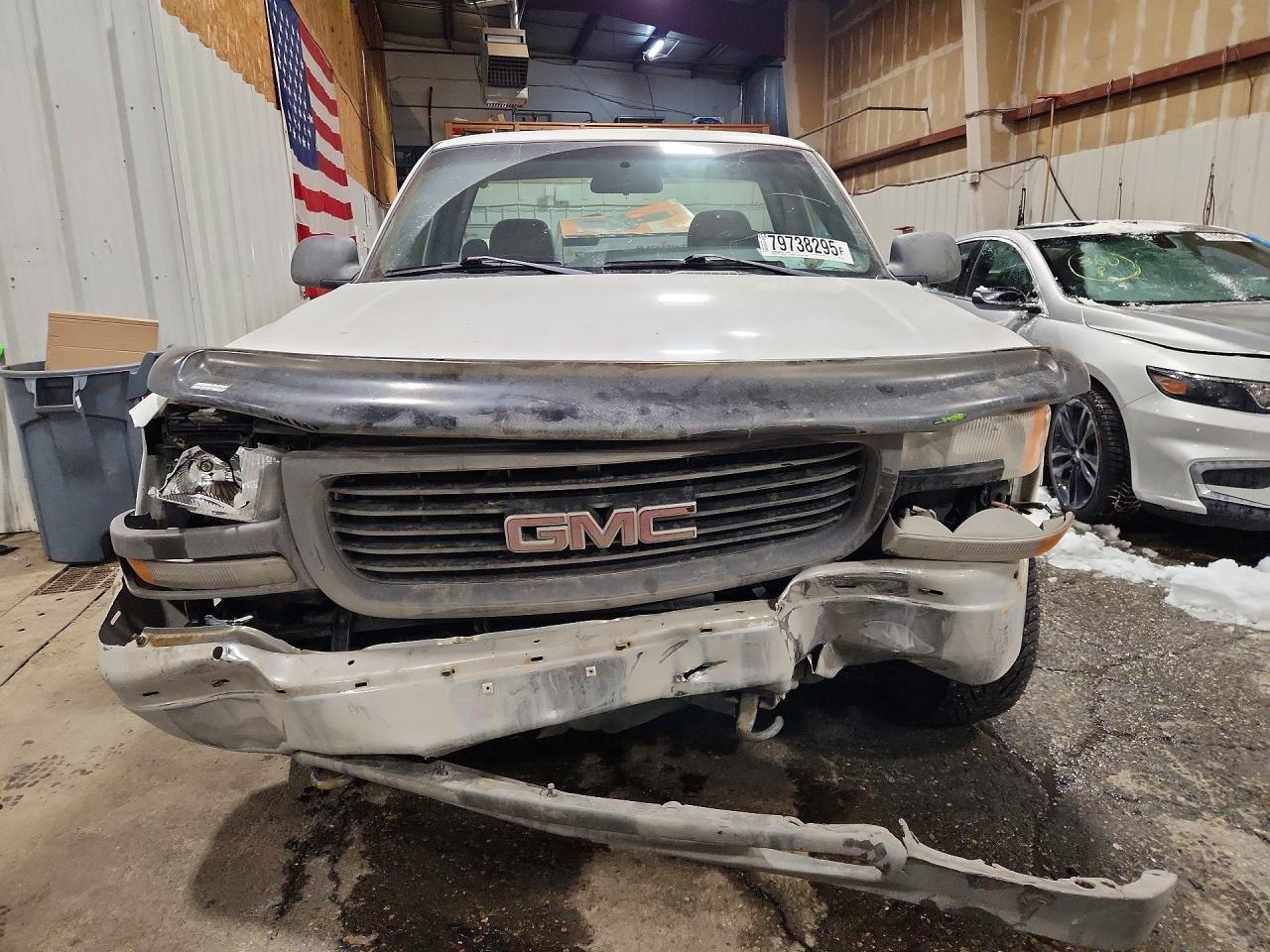 2001 GMC New Sierra C1500 - Фото 5