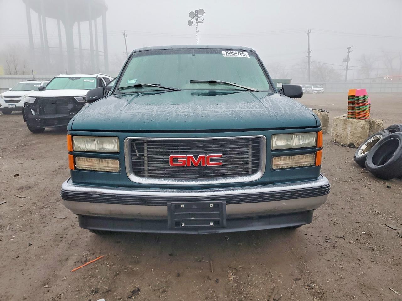 1996 GMC Suburban C1500 - Фото 5