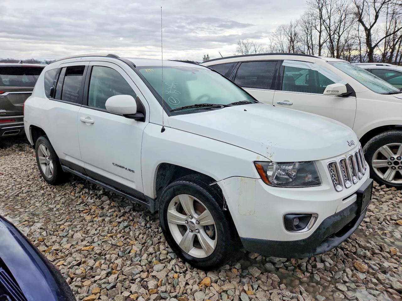 2015 Jeep Compass Latitude - Фото 4