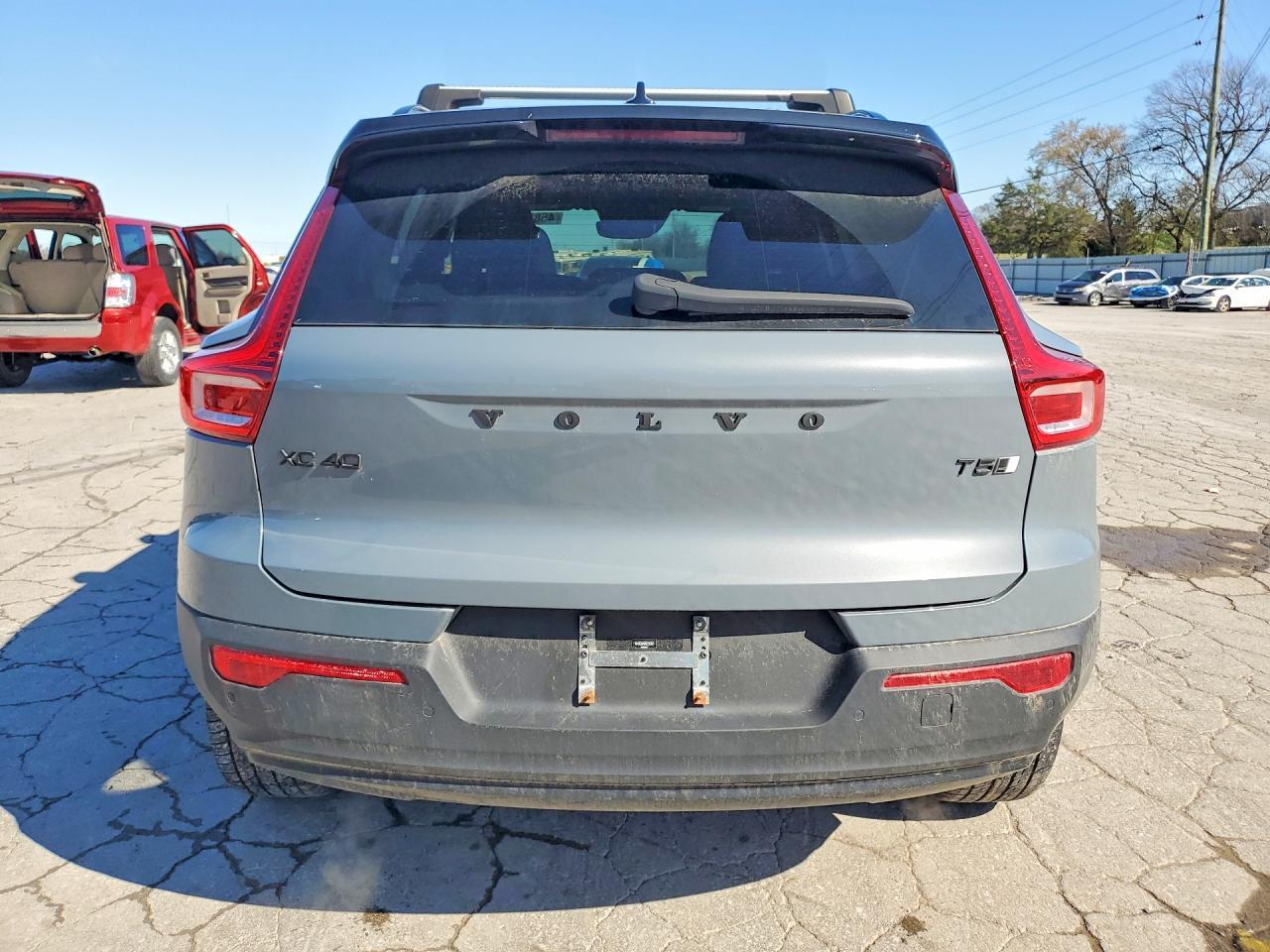 2022 Volvo Xc40 T5 R-Design - Фото 6