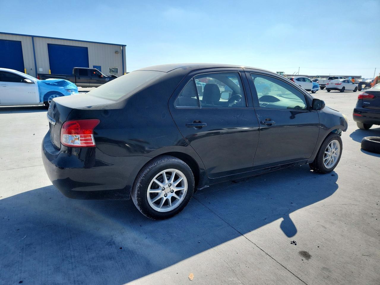 2007 Toyota Yaris Base - Image 3