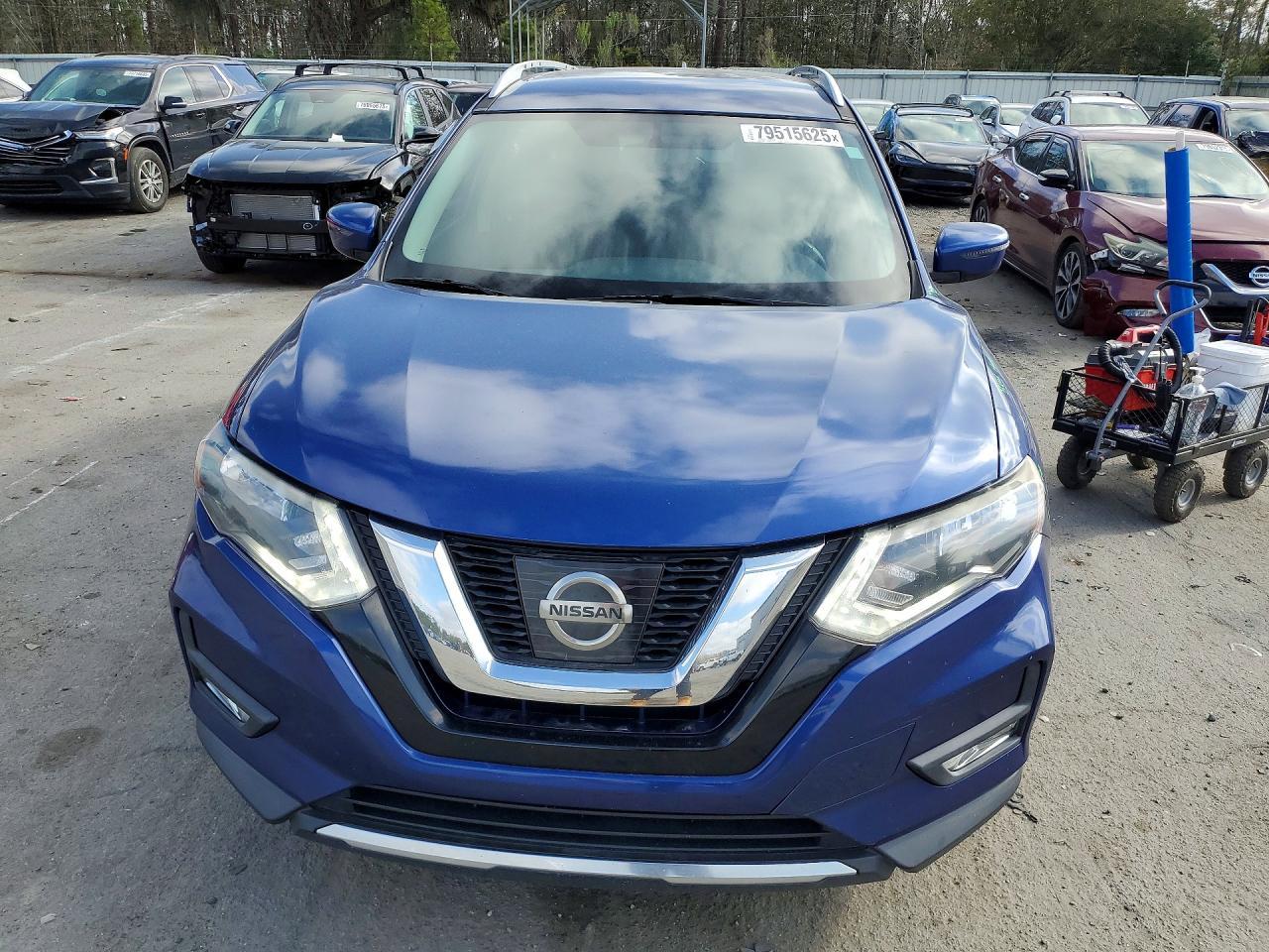 2017 Nissan Rogue Sv - Image 5