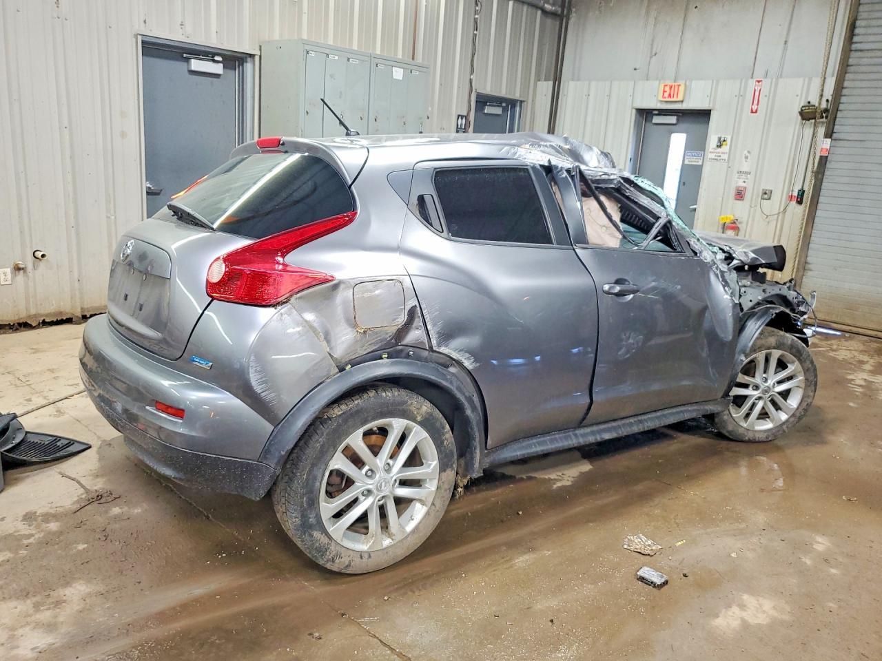 2014 Nissan Juke S - Фото 3