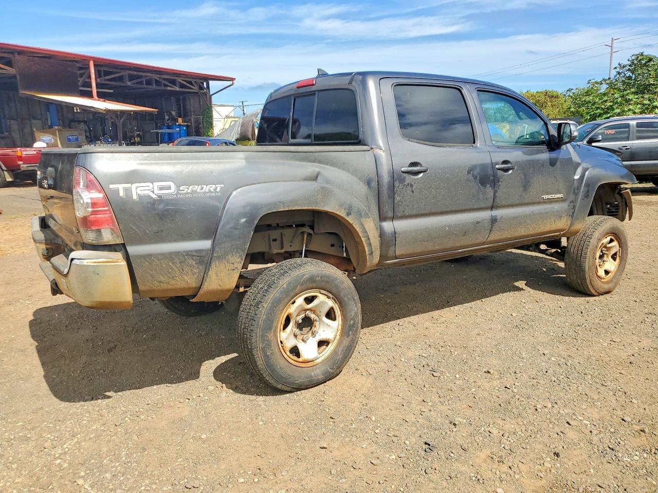 2015 Toyota Tacoma V6 - Фото 3